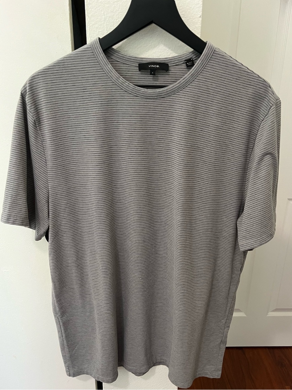 NEW Vince Men's Short Sleeve Feeder Stripe Crewneck T-Shirt Gray Strip